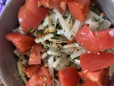 トマトと大根の大葉和えふりかけサラダ